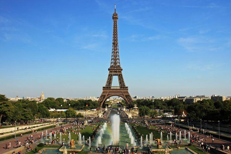 Torre Eiffel y las fuentes del Trocadero, París
